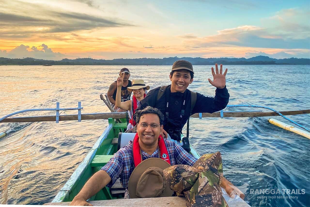 Boat-trip-in-Tangkoko
